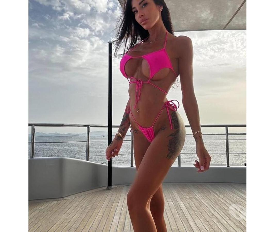 Thumbnail of 💋 Mia | NEW | Only Here for a Few Days - Photo 9