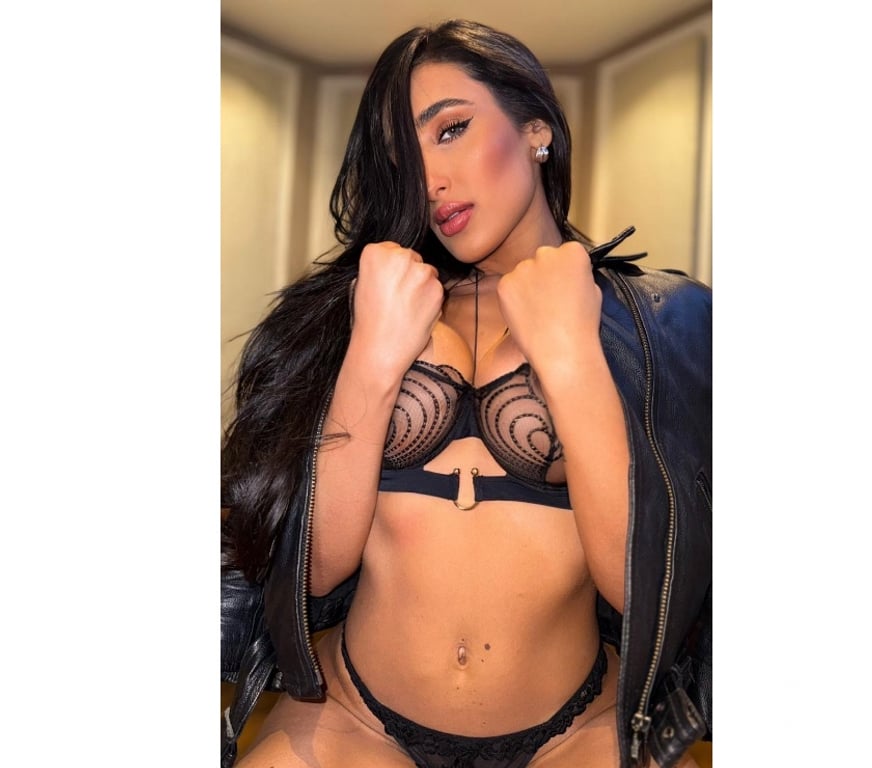 Thumbnail of Geovana Partygirl🔥🇧🇷🎉 - Photo 4