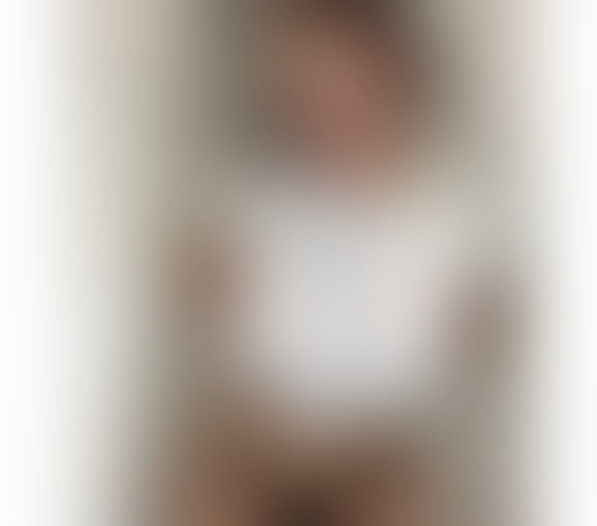 Thumbnail of Laura new in town - Photo 6