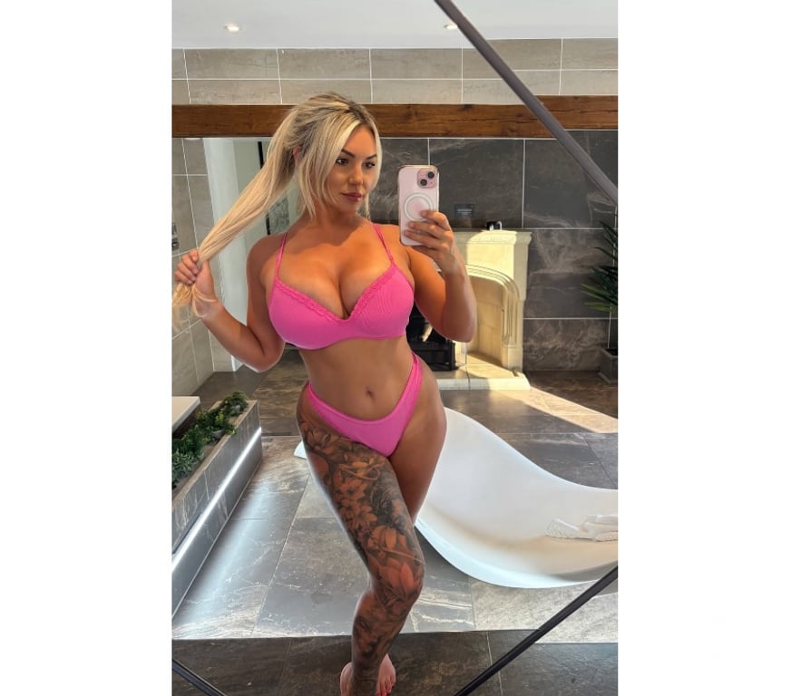 Photo of Sensual🫦and hot 🔥party girl