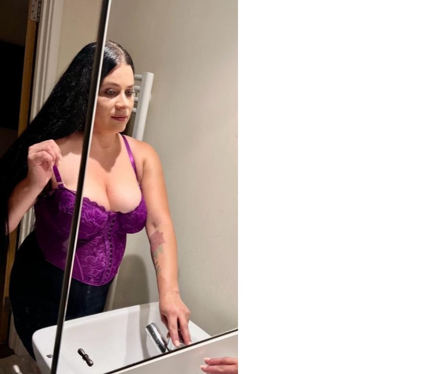 Thumbnail of Jessy😘Busty girl😘New in town - Photo 7