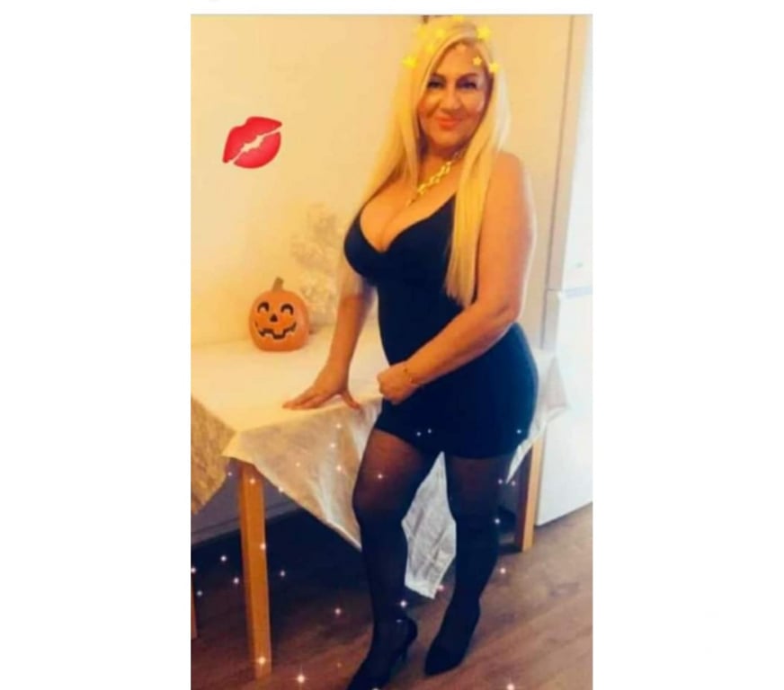Photo of ❤️SEXY MILF LEJLA
