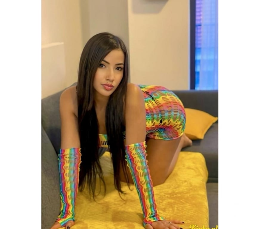 Thumbnail of Sweet CARLA 🍭 perfect body 🔥 Party Girl 🎉🫦 - Photo 2