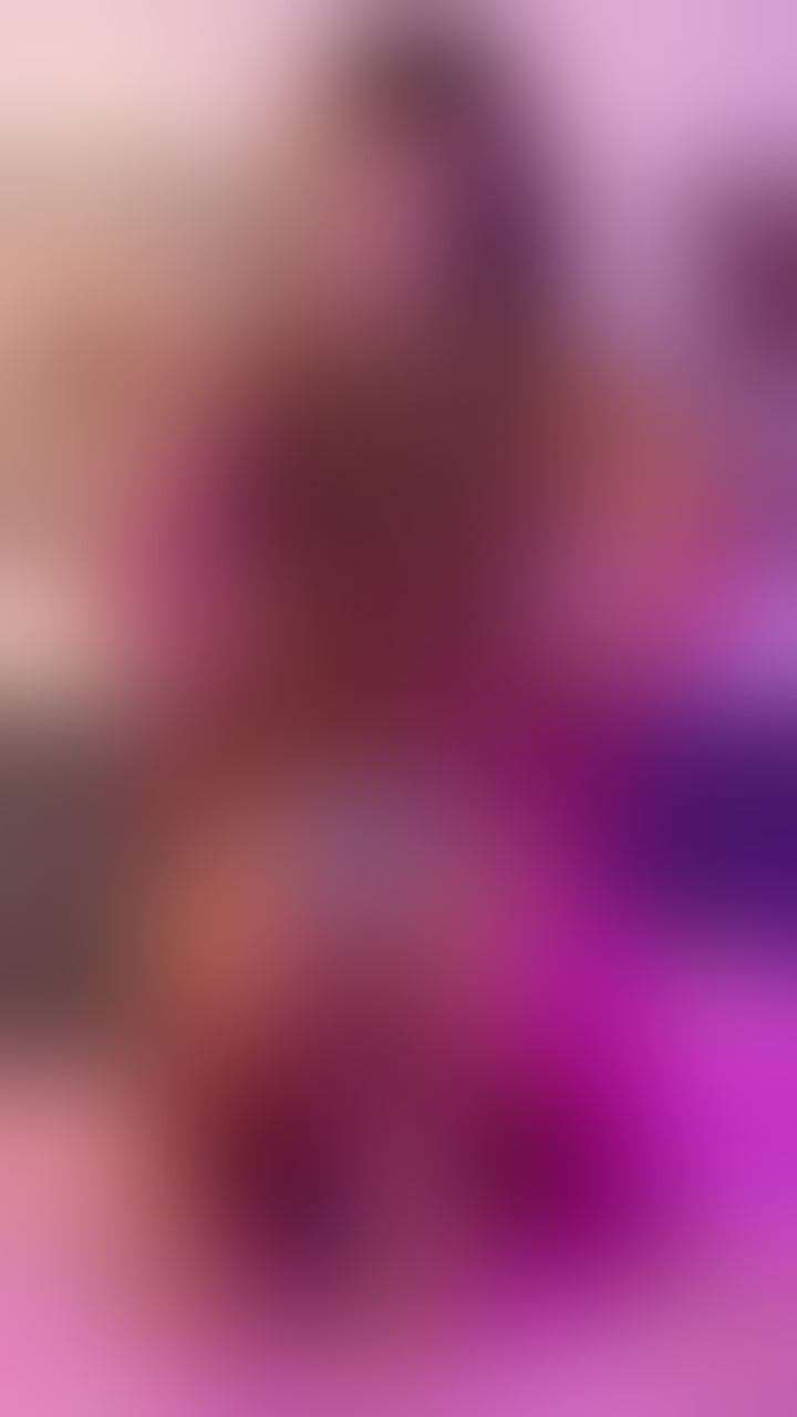 Thumbnail of Alice Party blond 🍾🎉😋 - Photo 2