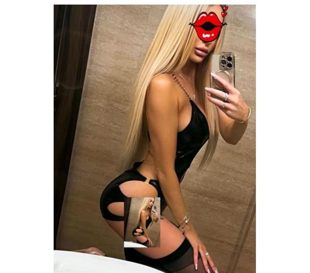 Thumbnail of Mistress Michelle - Photo 2
