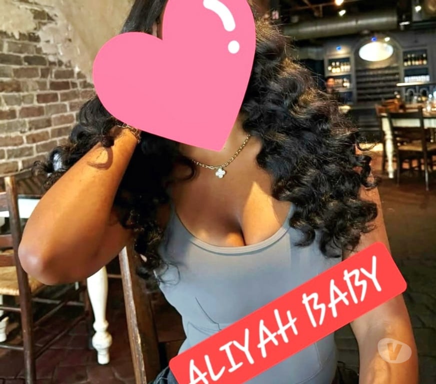 Thumbnail of Aliyah party Girl Awaiting naughty fun in a discreet place - Photo 4