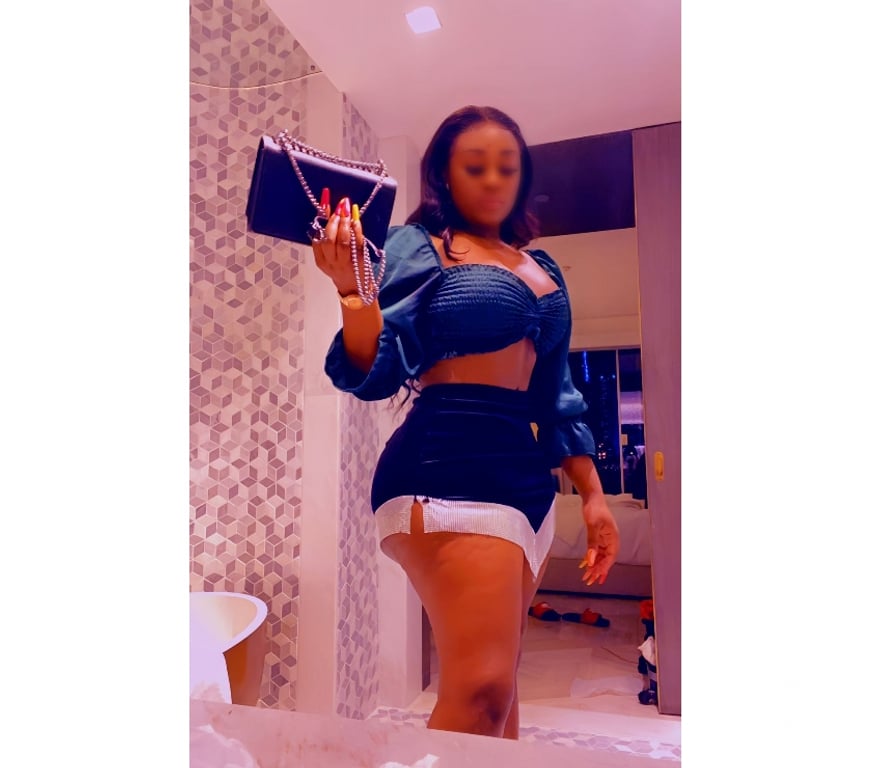 Thumbnail of 🌹CANADIAN EBONY GODDESS ♥️ - Photo 4