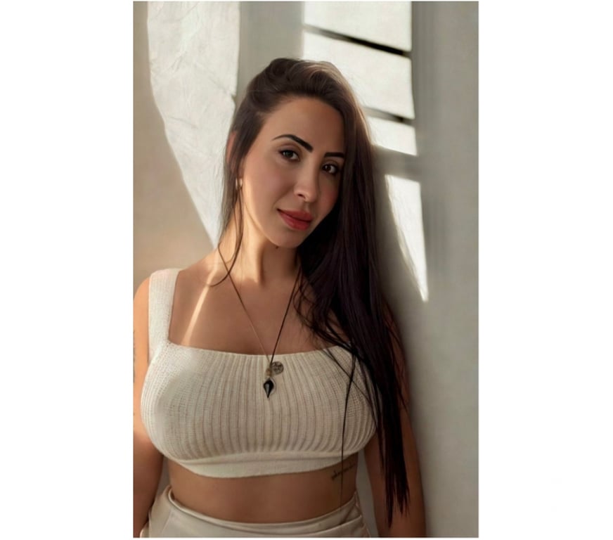 Thumbnail of Luiza🍯 sweet like honey 🎀 - Photo 3