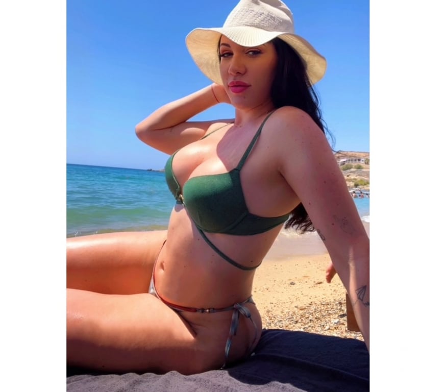 Thumbnail of 🔥 Sexy girl 🇧🇷 Nice body 🍑 - Photo 2