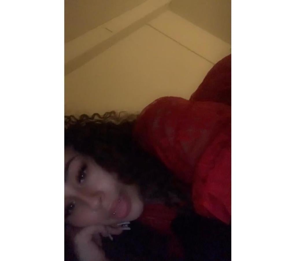 Thumbnail of 👑🍭👅💦British Yasmin💦👅🍭👑 - Photo 3