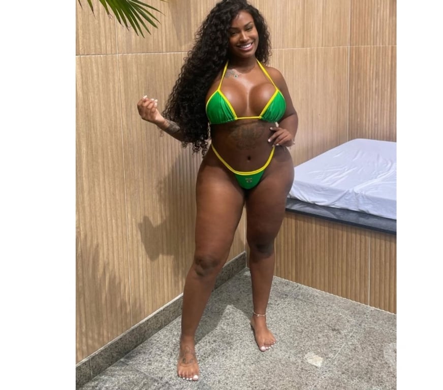 Thumbnail of Sexy hot PartyGirl liz🔥🍑 - Photo 2