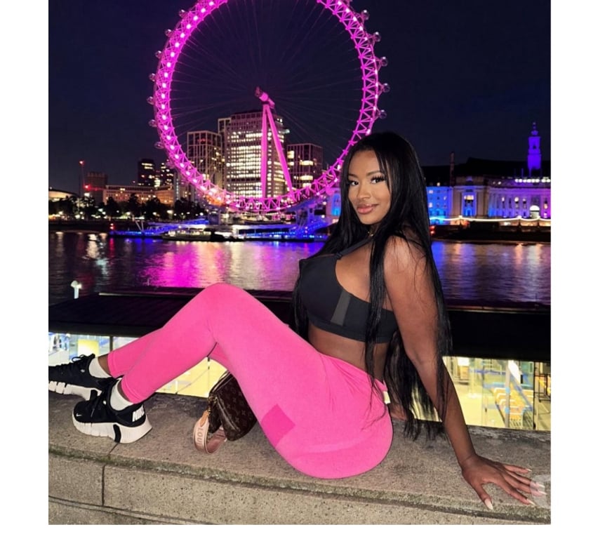 Photo of Sexy hot PartyGirl liz🔥🍑