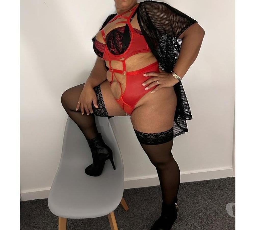 Thumbnail of HOT 🔥 CARIBBEAN 🔥 MILF IN TOWN 😍😜 07729670005 - Photo 3