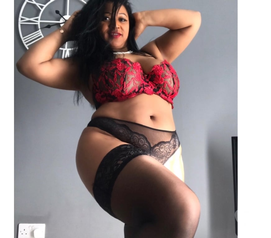 Thumbnail of Sensual Brazilian beautiful curvy boobs natural - Photo 3