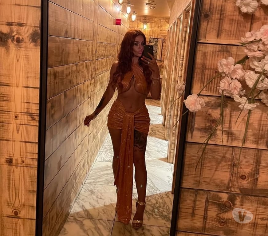 Photo of Karla English party escort
