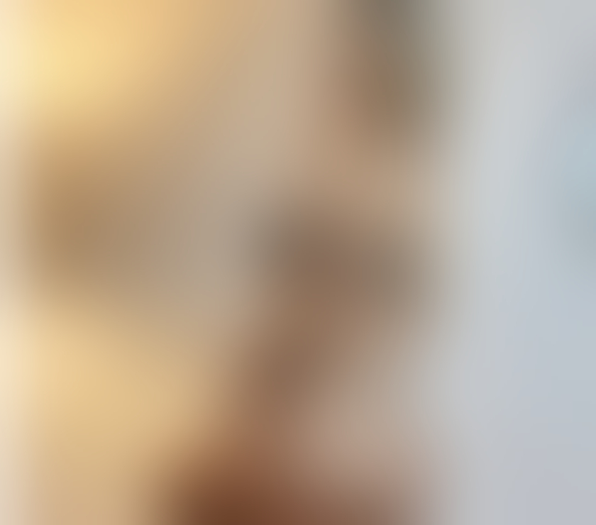 Thumbnail of NEW IN TOWN 💓 PARTY GIRL - Photo 2