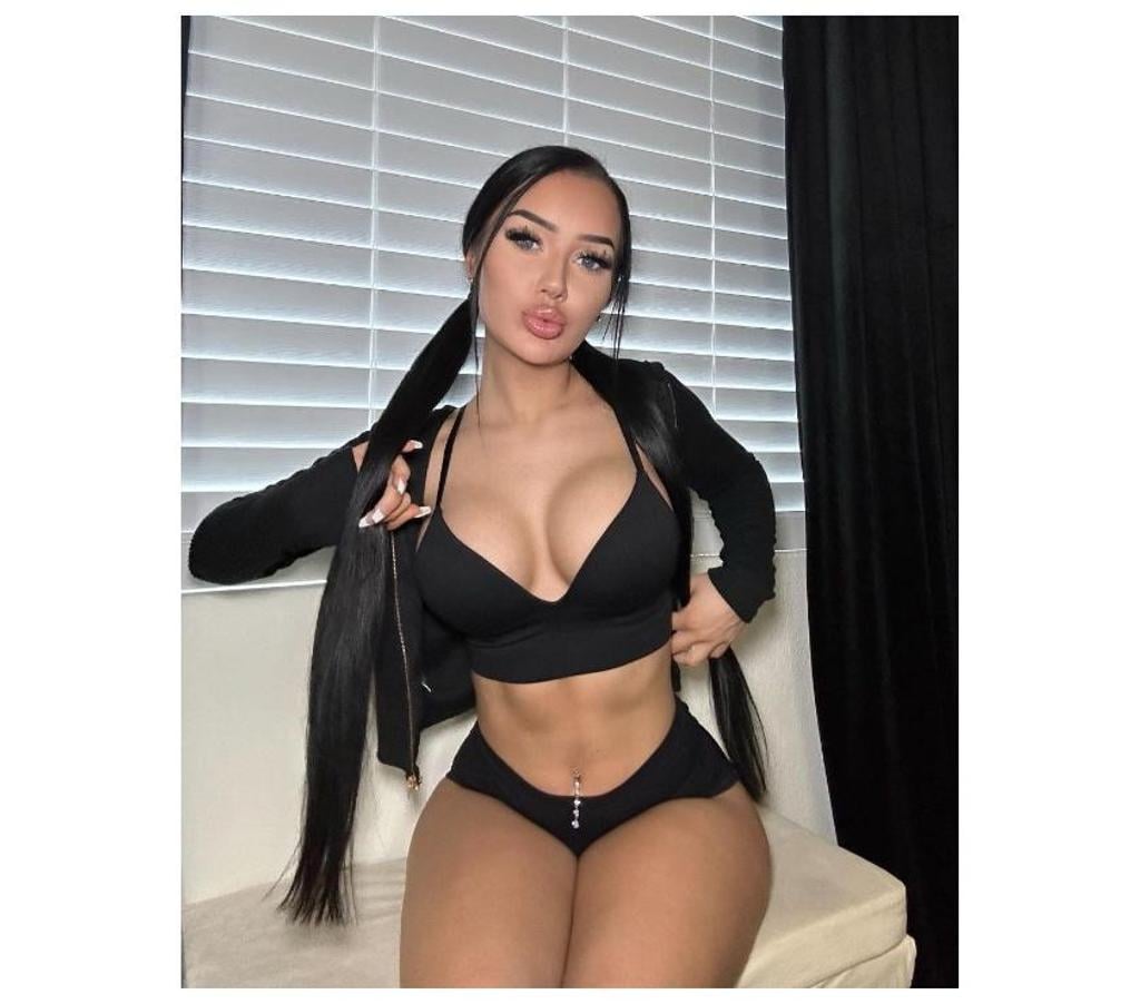 Photo of Katy available now, i have big ass and huge tits !