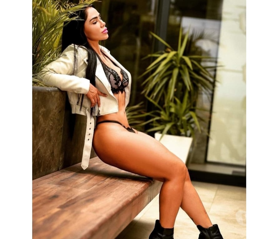 Thumbnail of GABY SEXY GIRL IN TOW❤️ - Photo 3