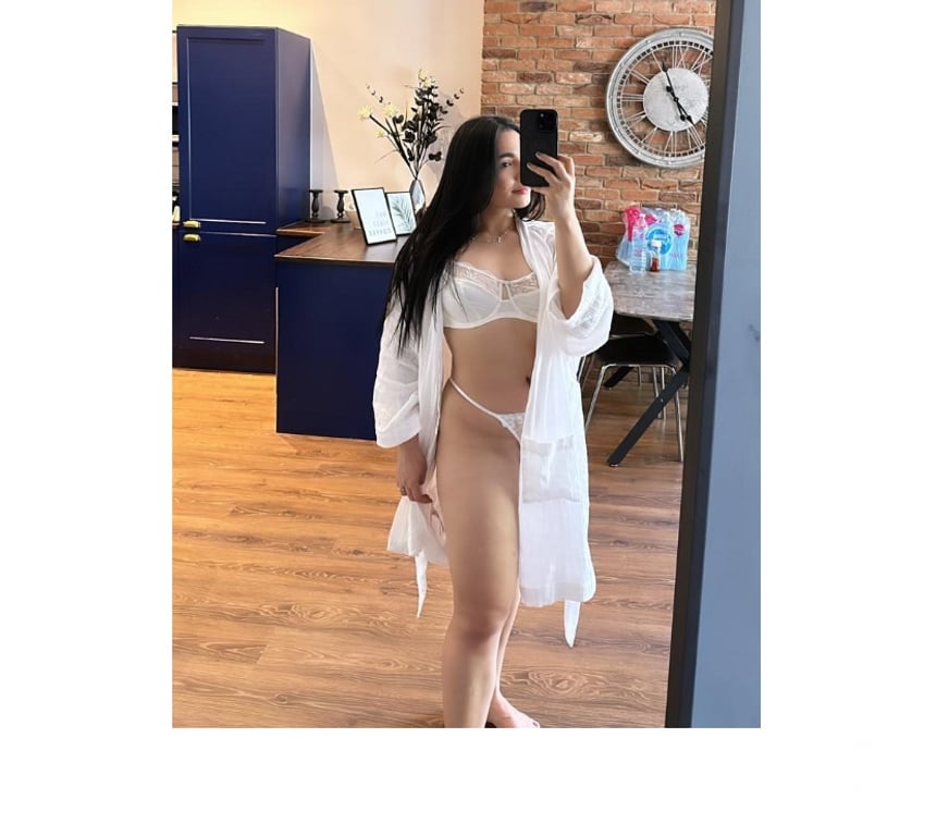 Thumbnail of Liz❤️❤️ big ass🔥 party girl - Photo 2
