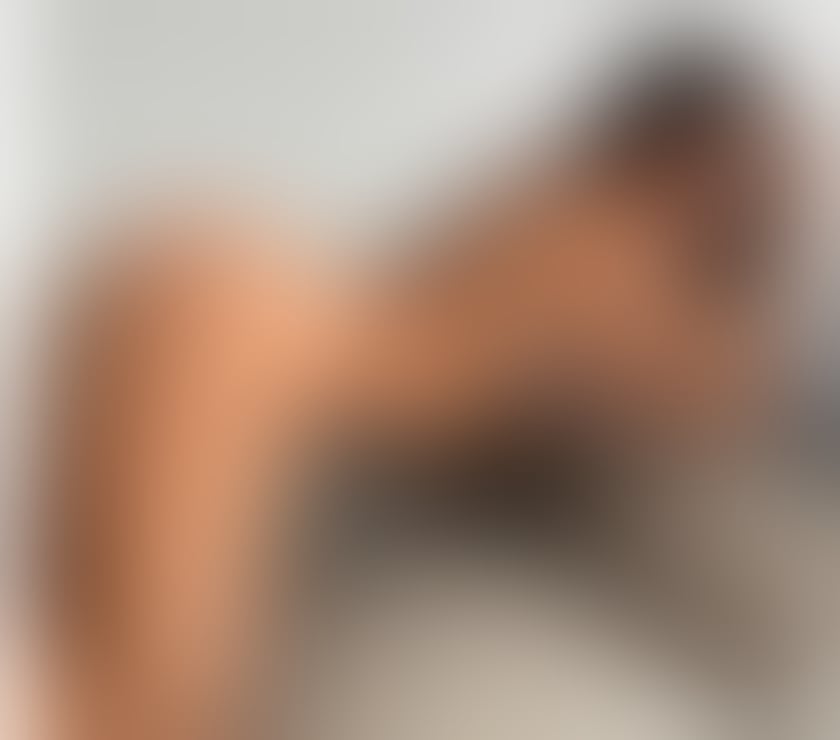 Thumbnail of Hannah 🫢💋💦 British high class party babe - Photo 2