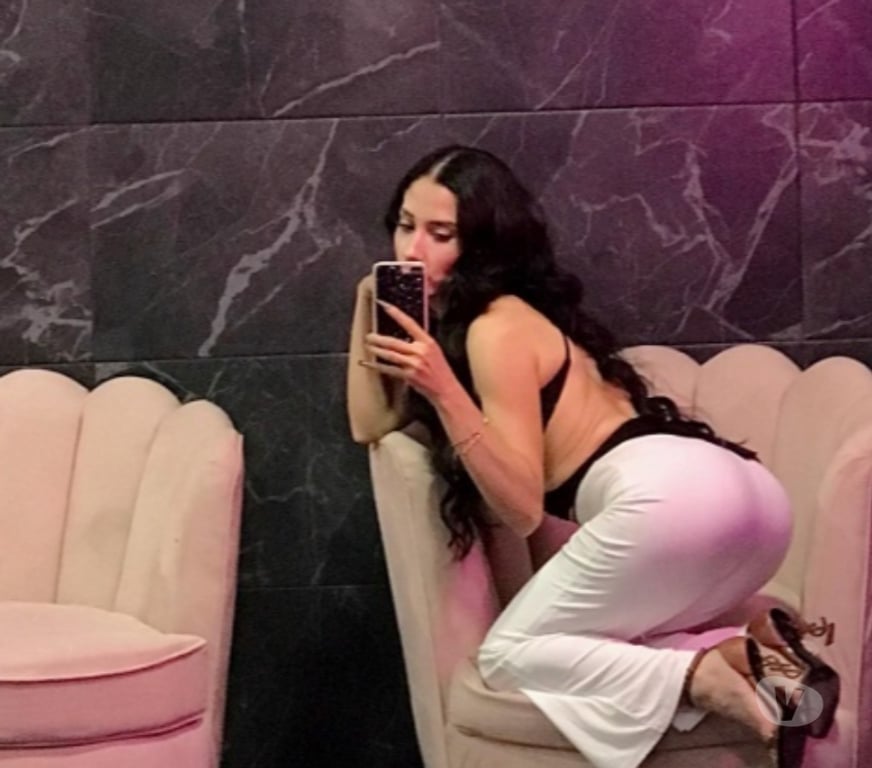 Thumbnail of 🔥 HIGH-LEVEL LATINA EXPERIENCE – CANARY WHARF - Photo 3