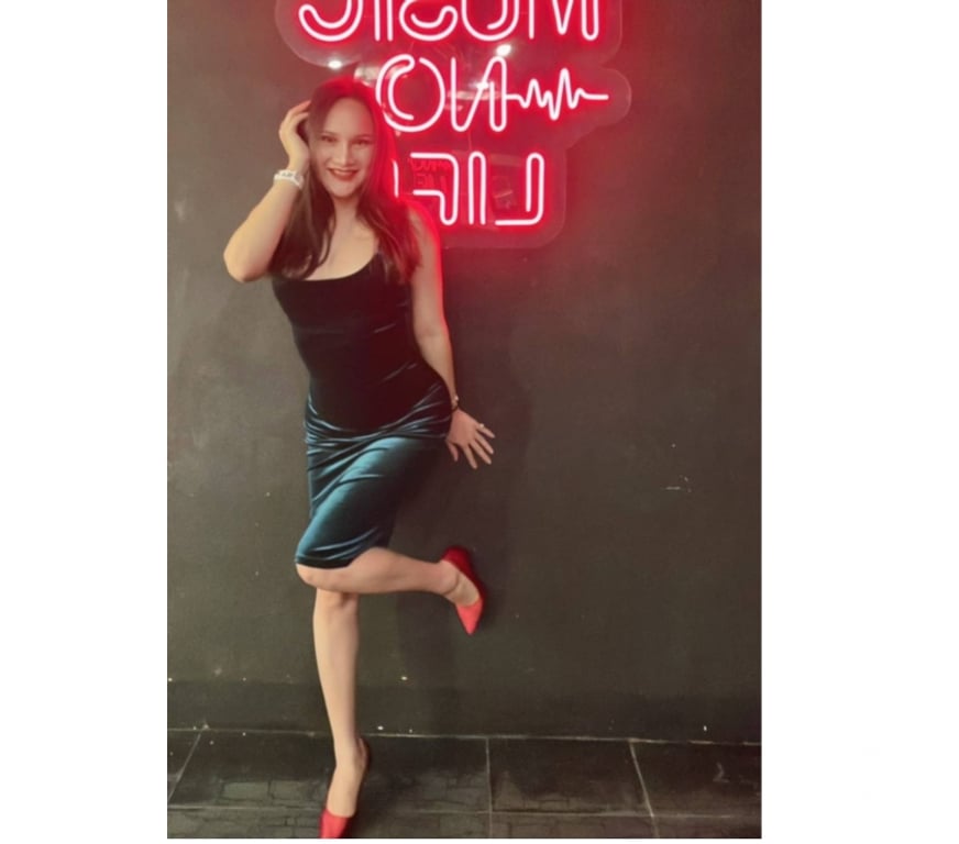 Thumbnail of Miss Thailand MOON IN SHEFFIELD - Photo 2