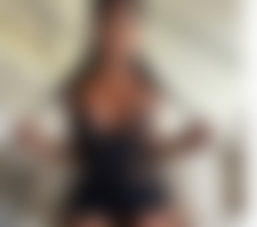 Thumbnail of Laura sexy and fragrant escort - Photo 3