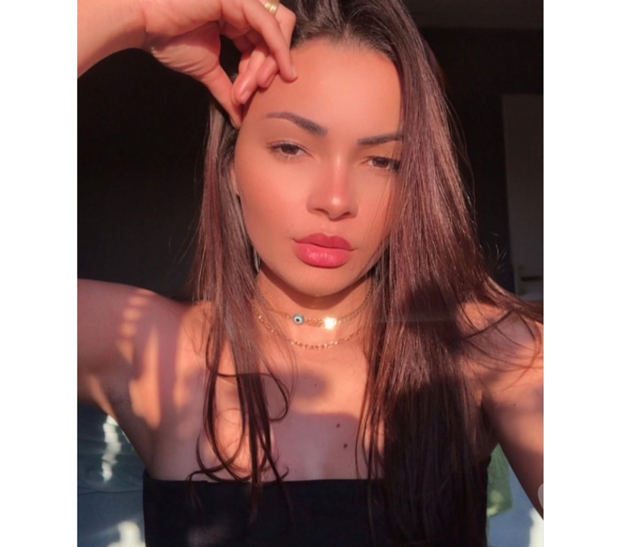 Thumbnail of 🇧🇷LUISA PÉTIT ✨ BRAZILIAN PARTY GIRL 🍾🥂 - Photo 3