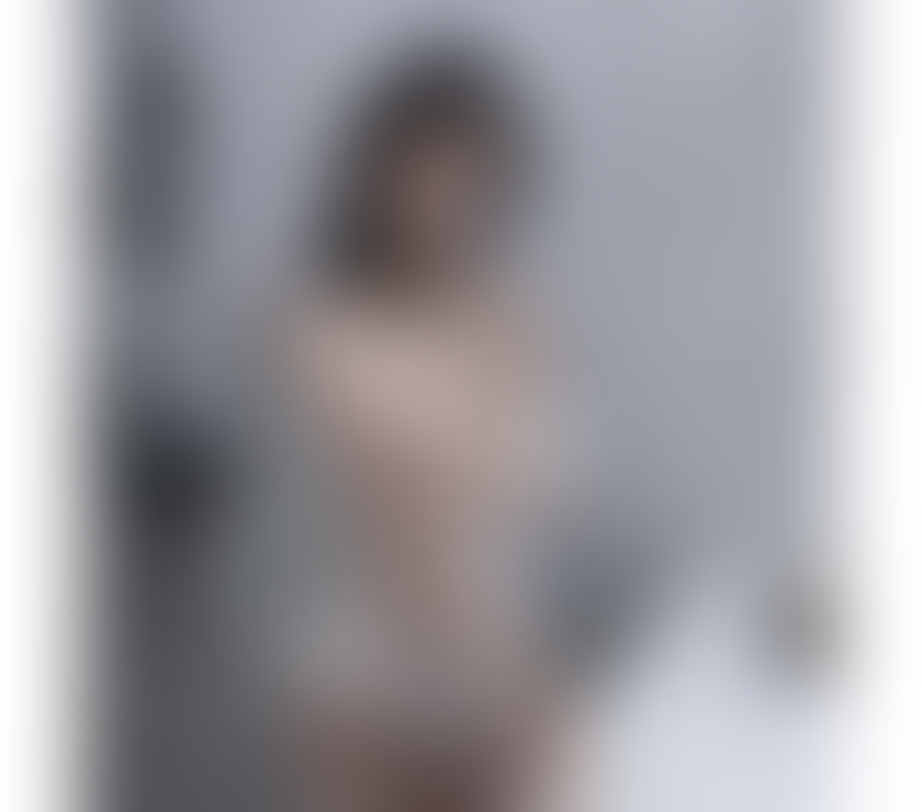 Thumbnail of A charming, friendly Asian Party girl - Photo 2