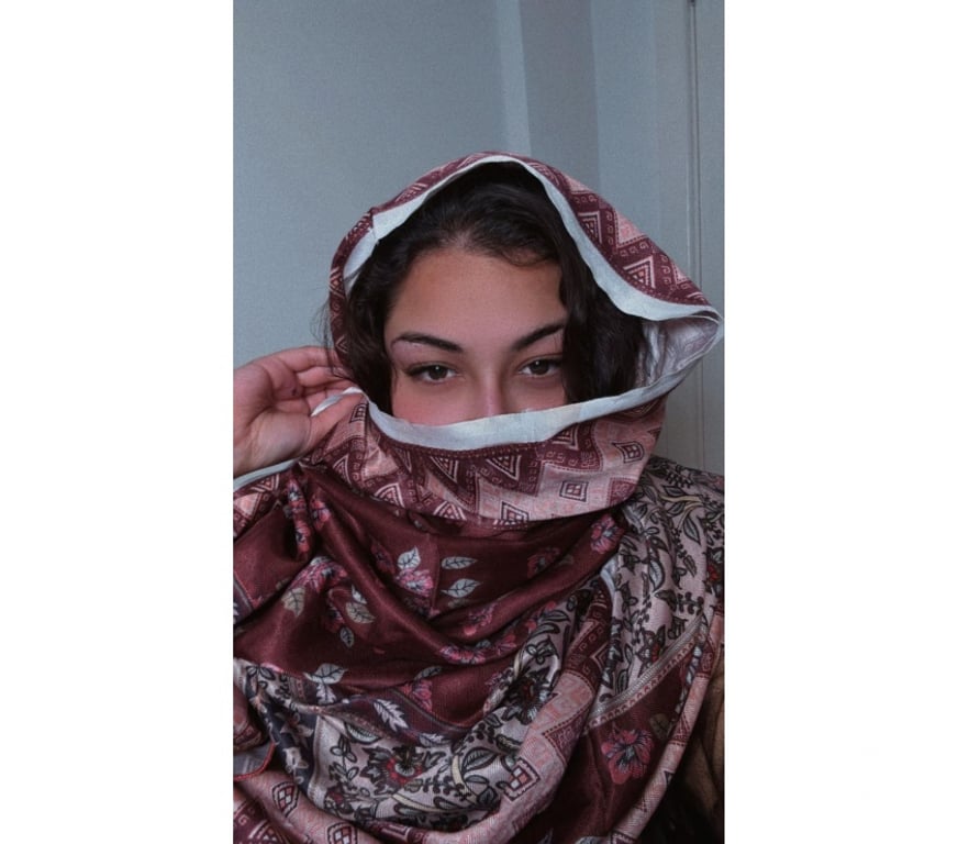 REAL ASIAN BABE - Photo 1 of 6