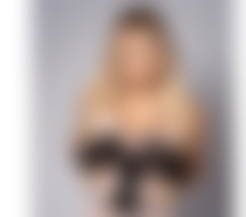 Thumbnail of KAROL PARTY GIRL - Photo 5