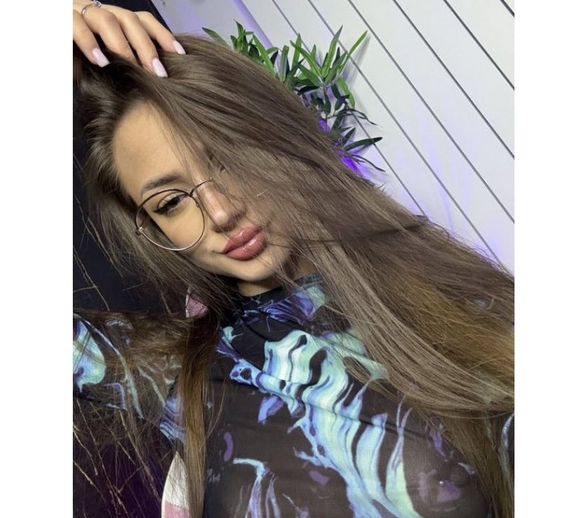 Isabella – Innocent Look, Naughty Energy 💋 London - Photo 1 of 5