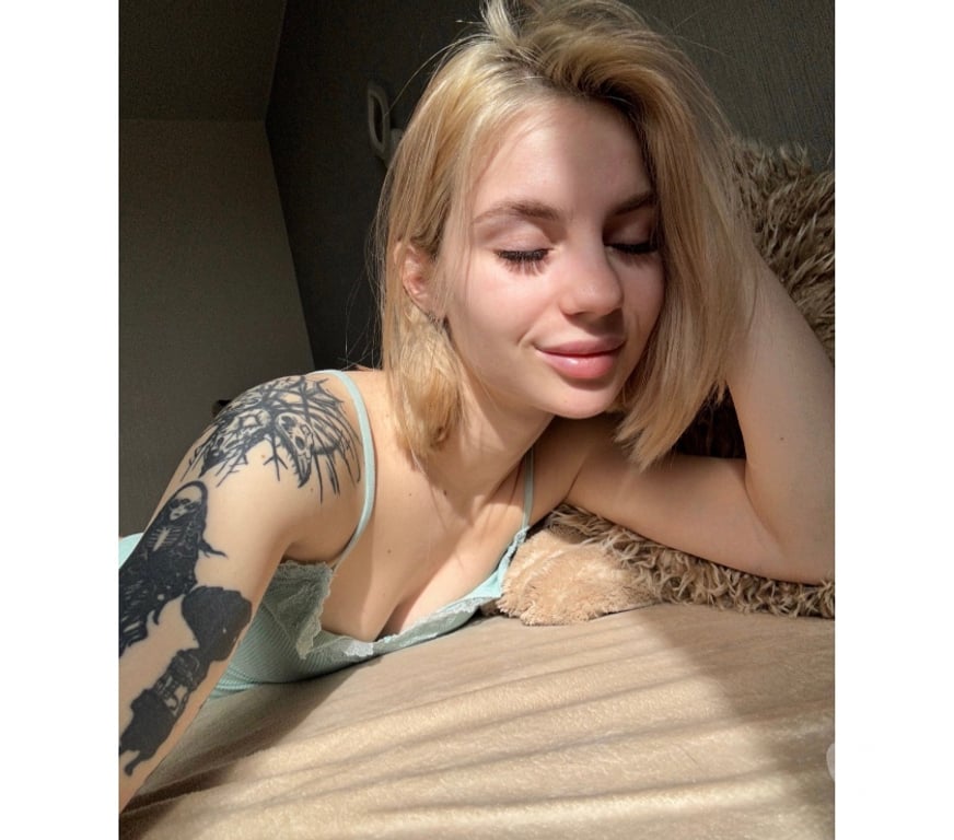 Thumbnail of REAL PIC CATALEYA BLONDE READY FOR FUN-OWO-KSS - Photo 2