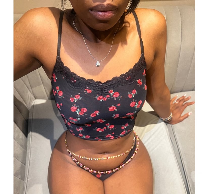 Duo BJ Queens & Massage 2Times £80 - Photo 1 of 7