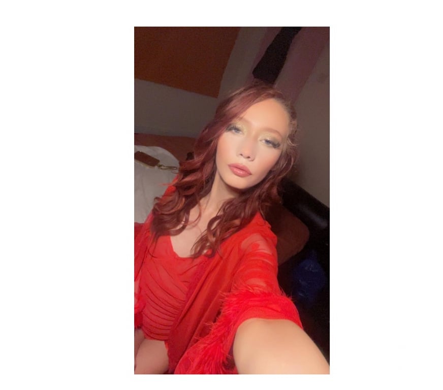 English Bianca x 15 mins £35 x free parking - Photo 1 of 1